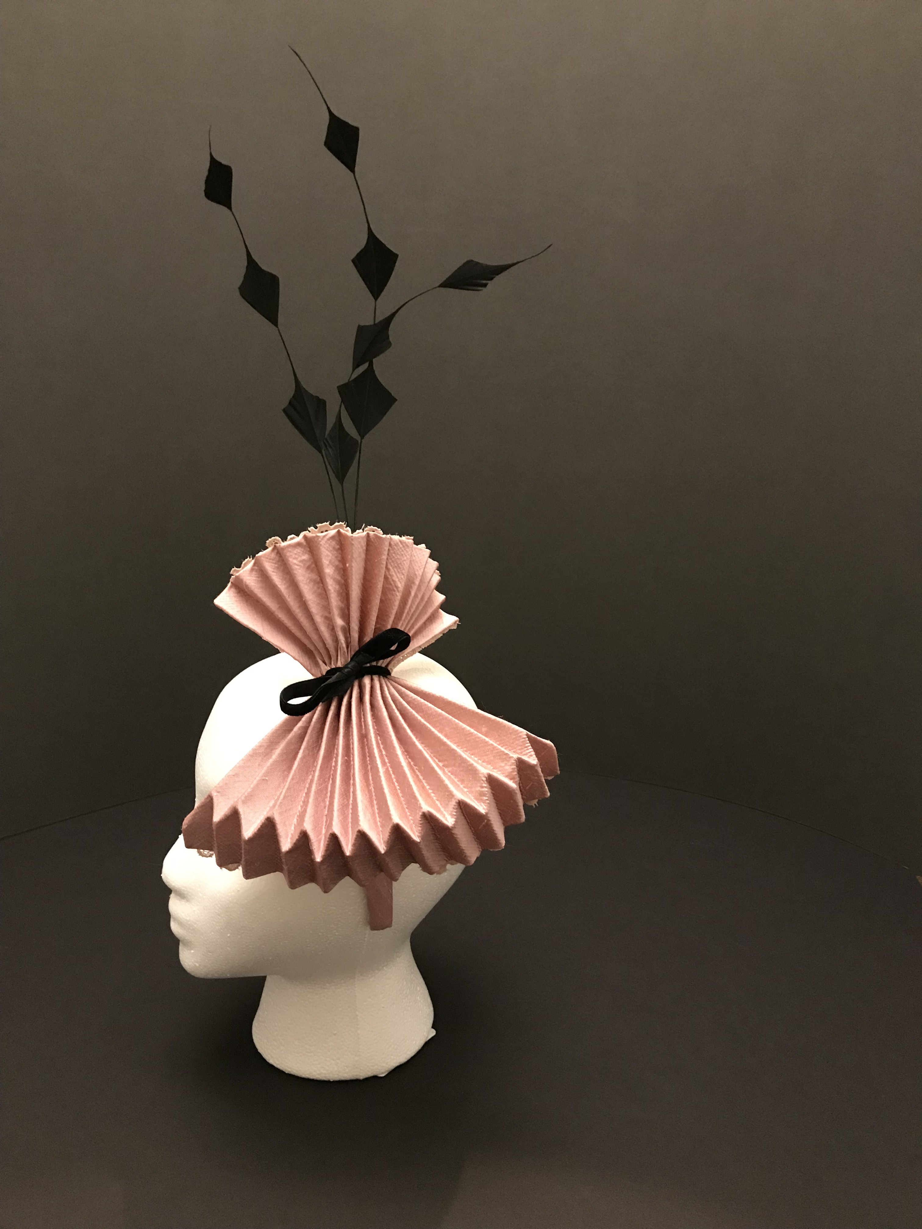 Fan - derby fascinator - Image 2