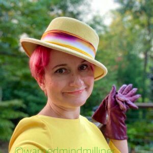 Riding hat in yellow