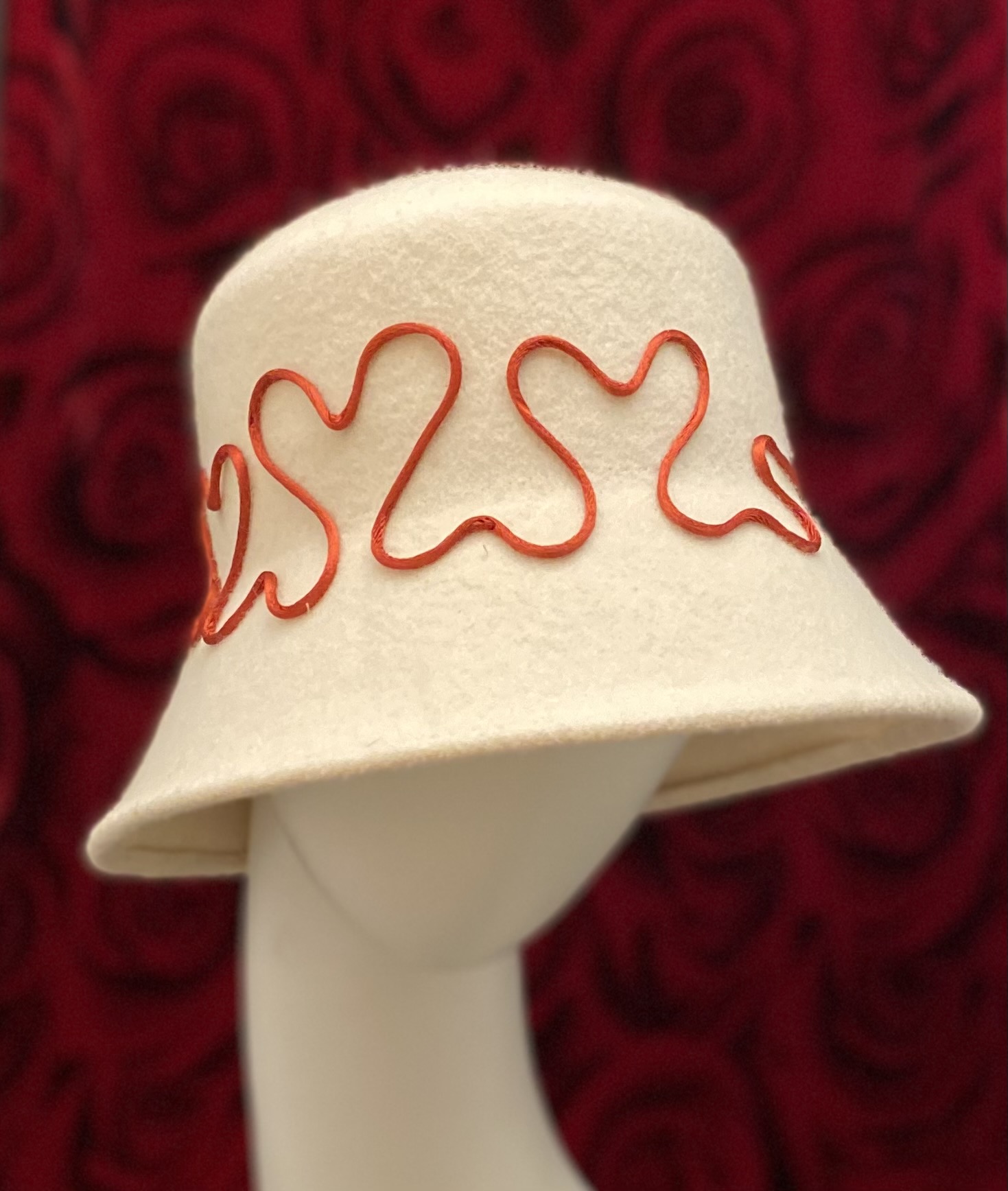 Heart-line Cloche - Image 2