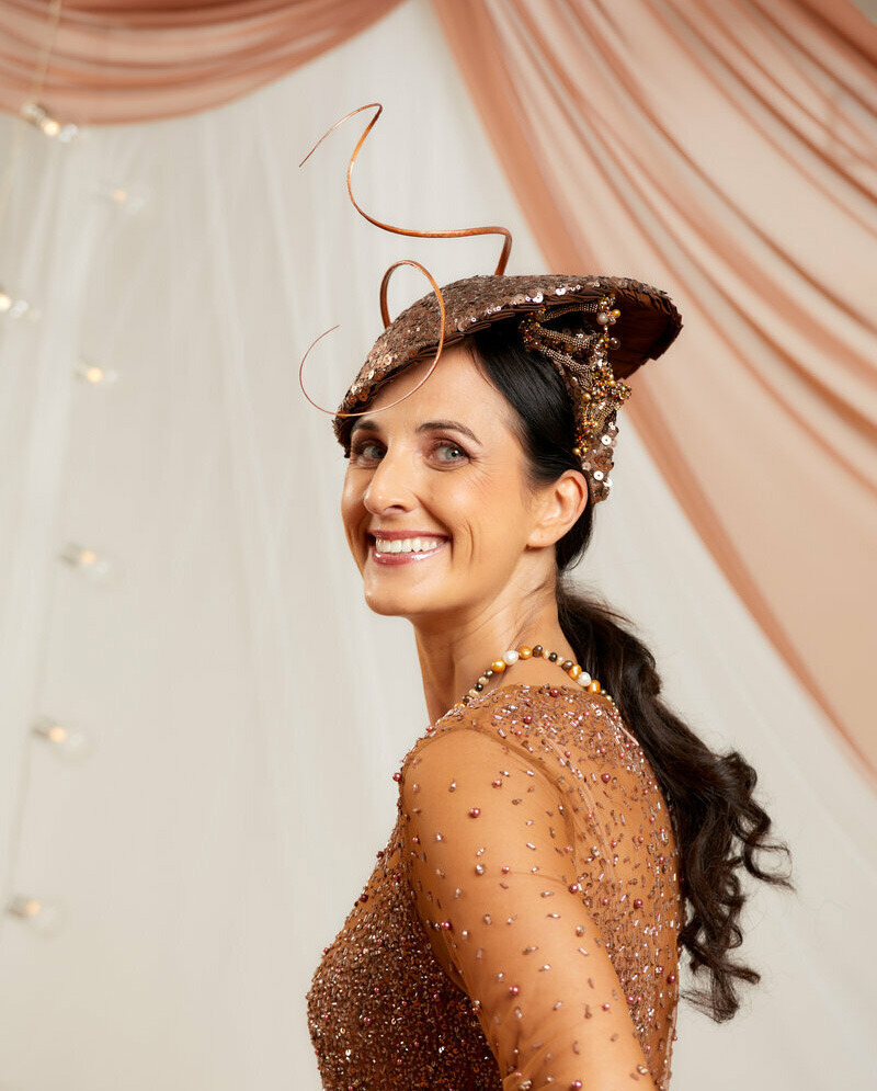 DNA – derby fascinator in copper, bronze - Image 2